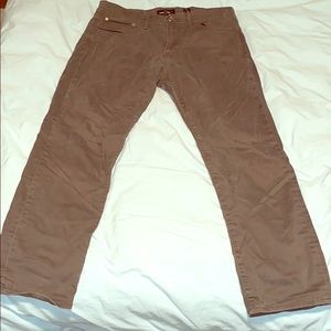 Lucky Brand / Men’s 121 Slim Chino Pants